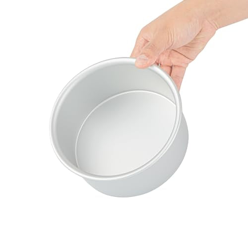 Restaurantware-Met Lux 6 x 3 Inch Straight-Sided Baking Tin, 1 Round Cake Pan - Oven-Ready, Freezable, Anodized Aluminum Round Baking Pan, Greaseproof, for Layer Birthday Cake