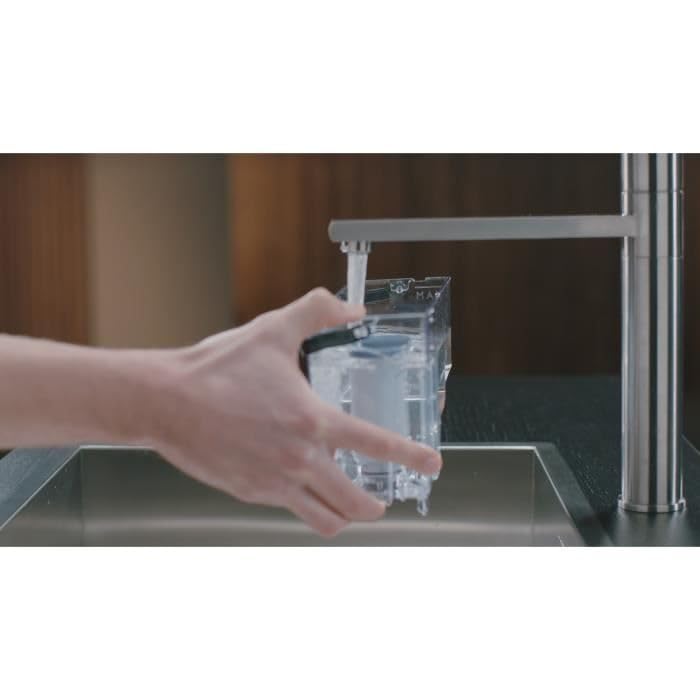 Philips Original AquaClean Calc and Water filterb - Prolong Machine - No descaling up to 5000 Cups - 1x AquaClean Filter (CA6903/10)