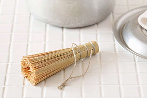 KAGOYA Bamboo Pan Brush (Sasara) – Gentle Scrubber for Cast Iron Skillets & Woks, Durable Natural Cleaning Brush, 4.7 inch with Hanging Loop