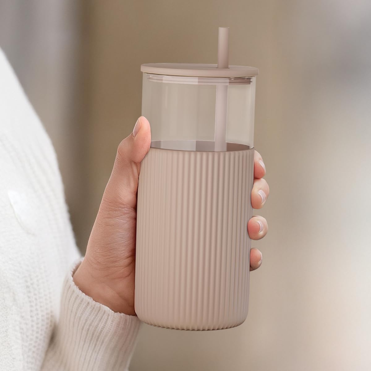 SANDJEST Glass Tumbler with Straw and Lid, Glass Water Bottle with Silicone Sleeve 20oz, Smoothie, Iced Coffee Cup, Gifts for Women Teen Girls Birthday Christmas (Light Brown)