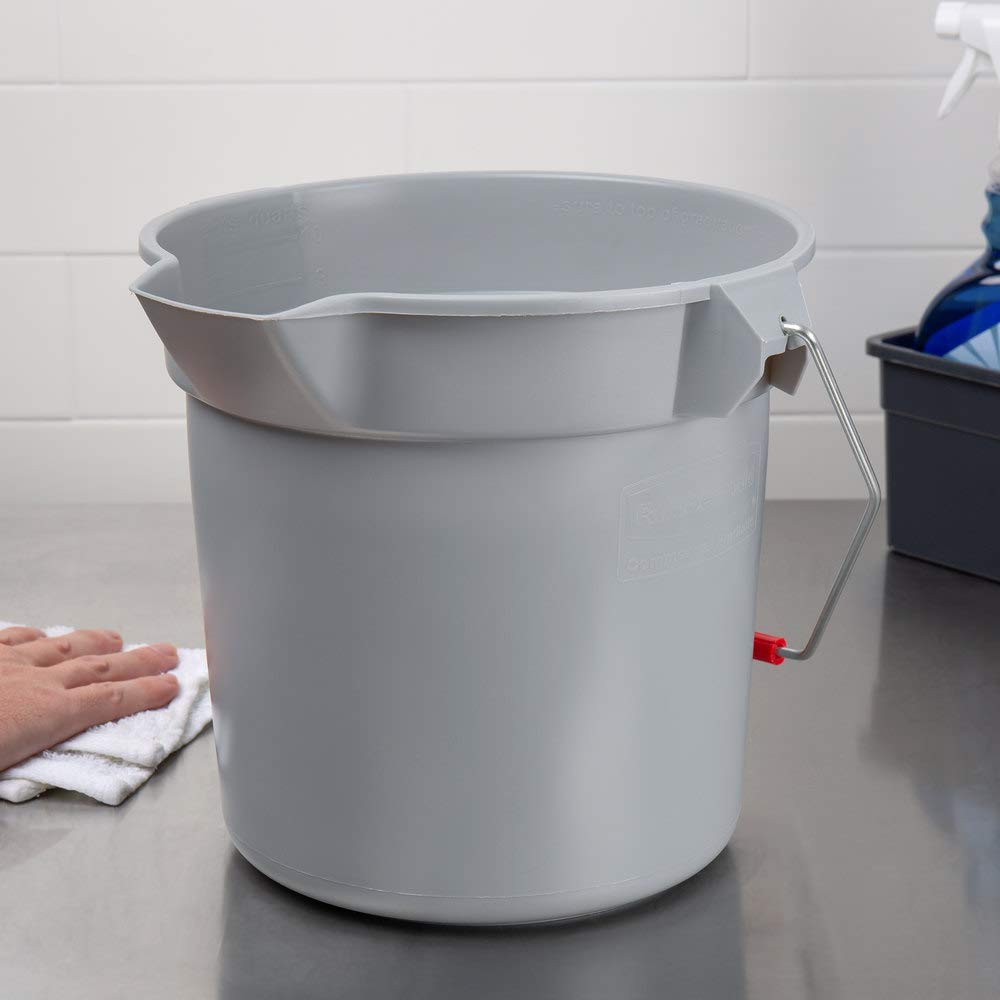 Rubbermaid Commercial Products BRUTE 10-Quart Round Bucket, Grey