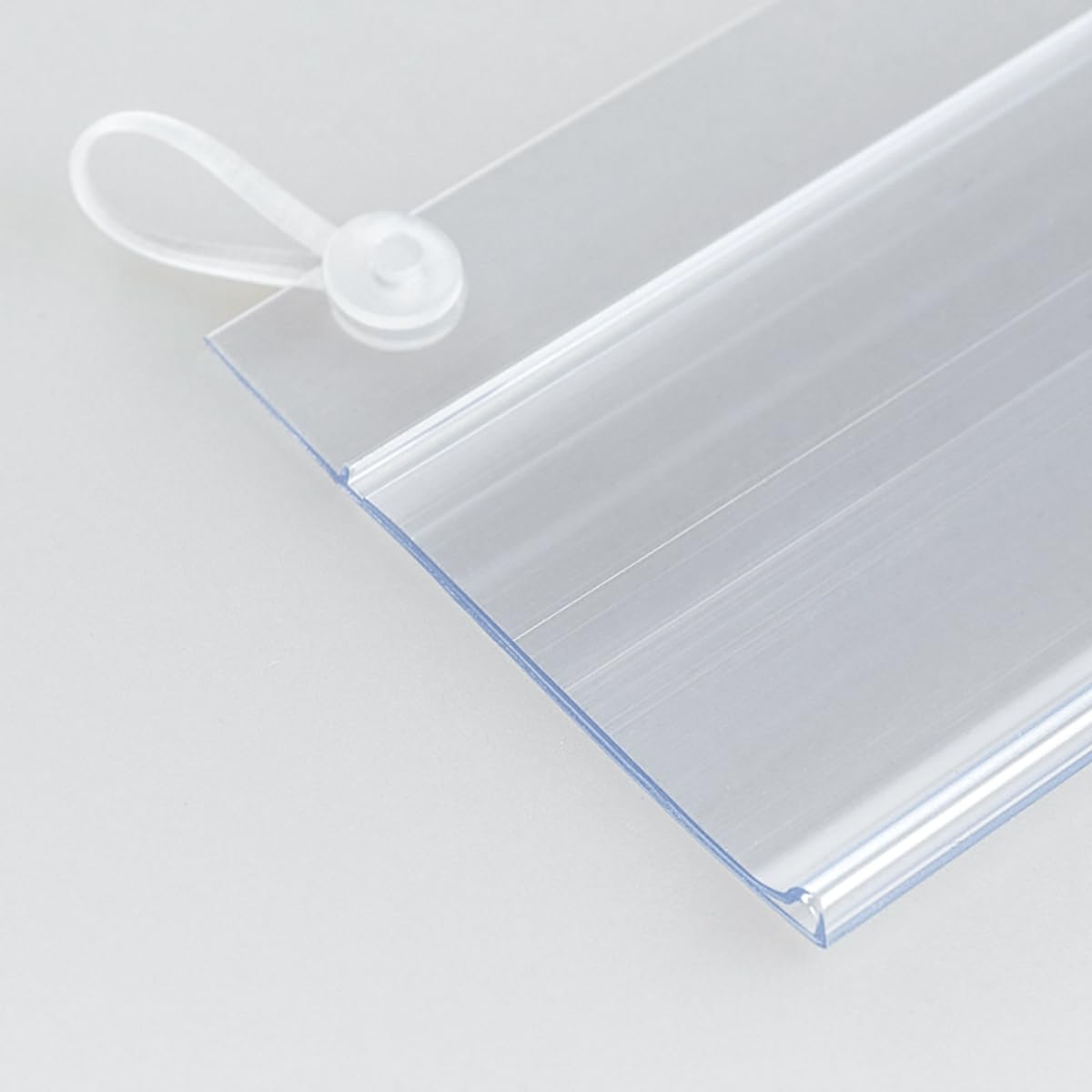 Elsjoy 100 Pack Plastic Wire Shelf Label Holders, 4" x 2.3" Clear Price Tag Holder Sign & Ticket Holder with Double Snap Lock Closure, Reusable Basket Label Holders for Market, Retail Shop, Pantry