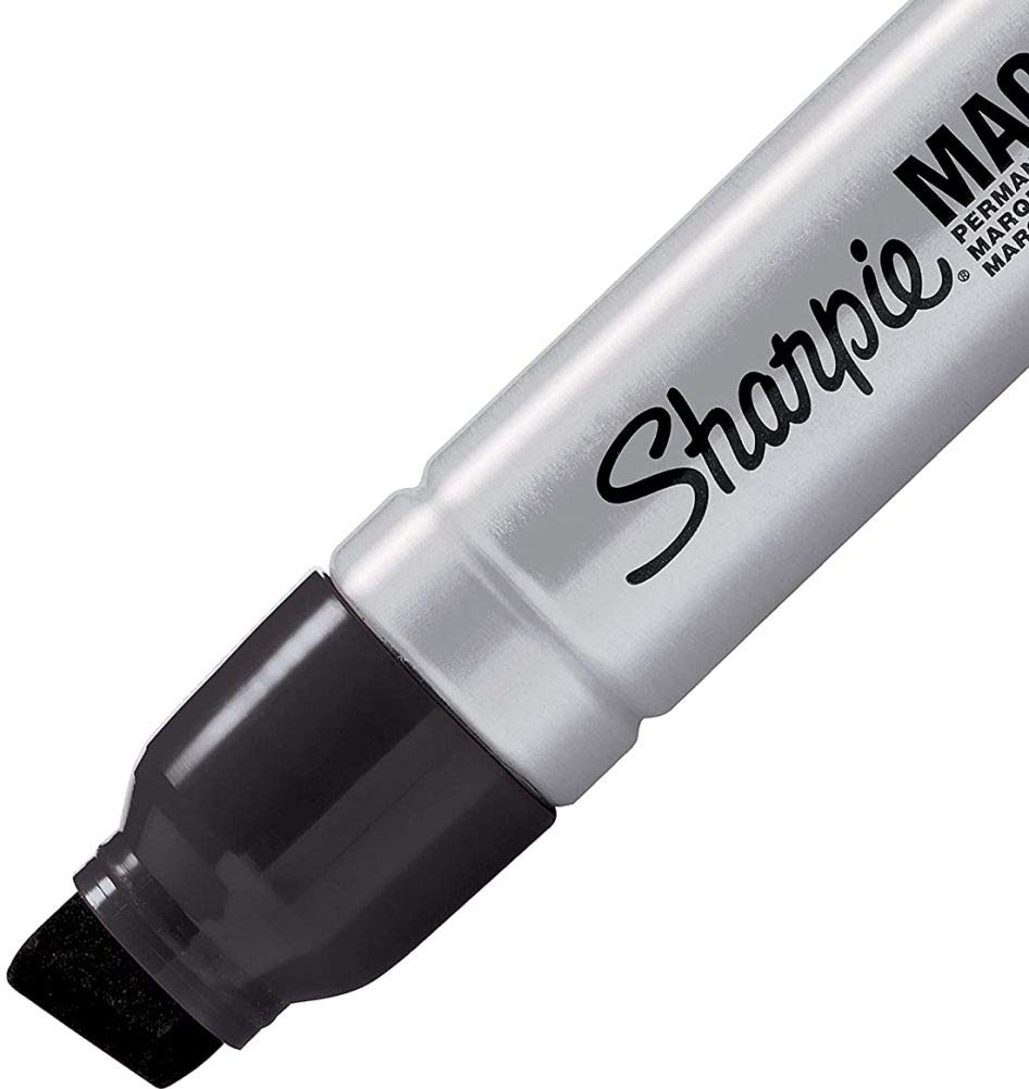 Sharpie Pro Magnum Professional Permanent Marker, Oversized Chisel Tip, Black Ink, Pack of 4