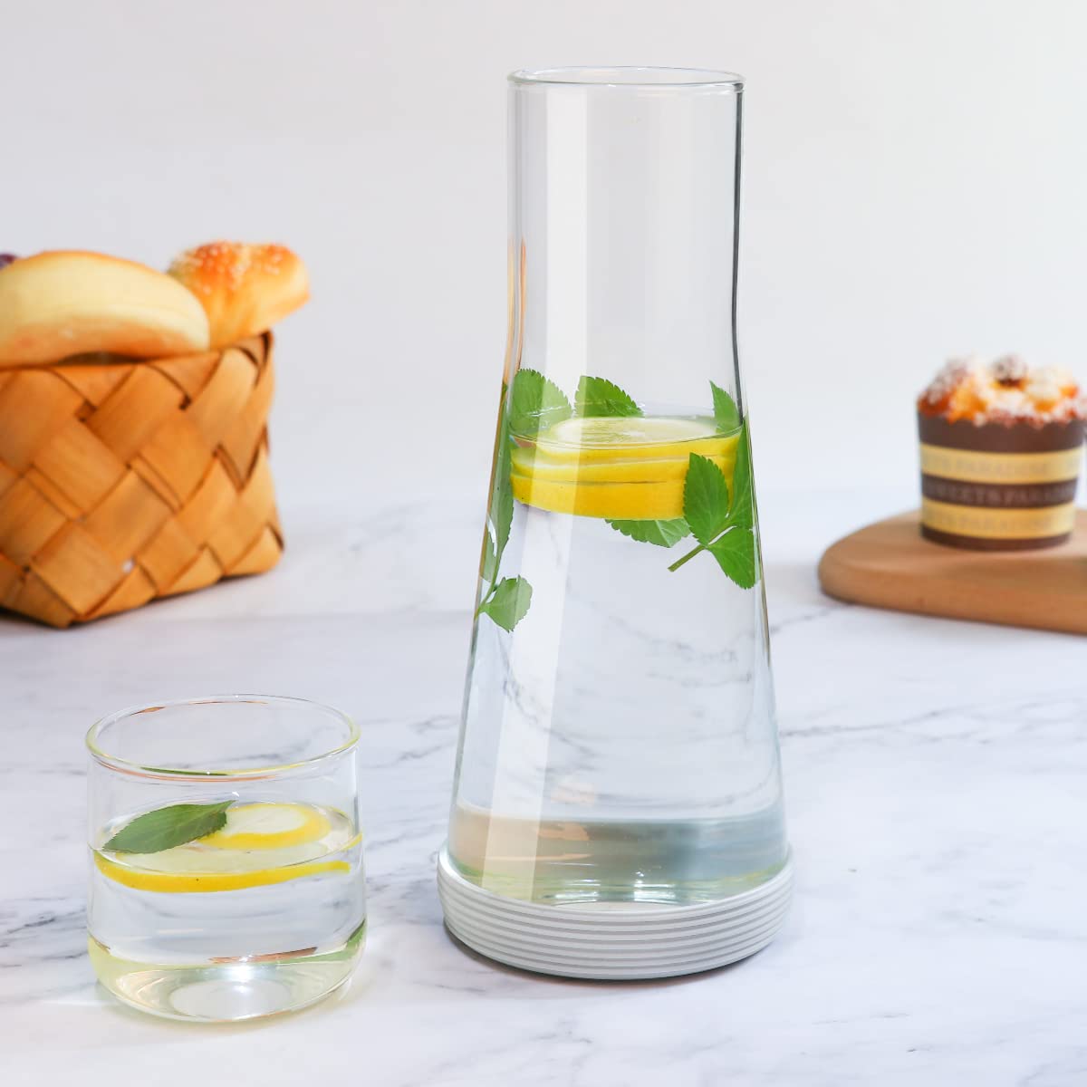 Quyimy Bedside Water Carafe with Glass,Water Carafe Set with Lid Tumbler Glass for Nightstand Bedroom Bath,Night Clear Carafe with Cup & Grey Silicone Coaster Set for Mouthwash,Water,30 oz/850ml