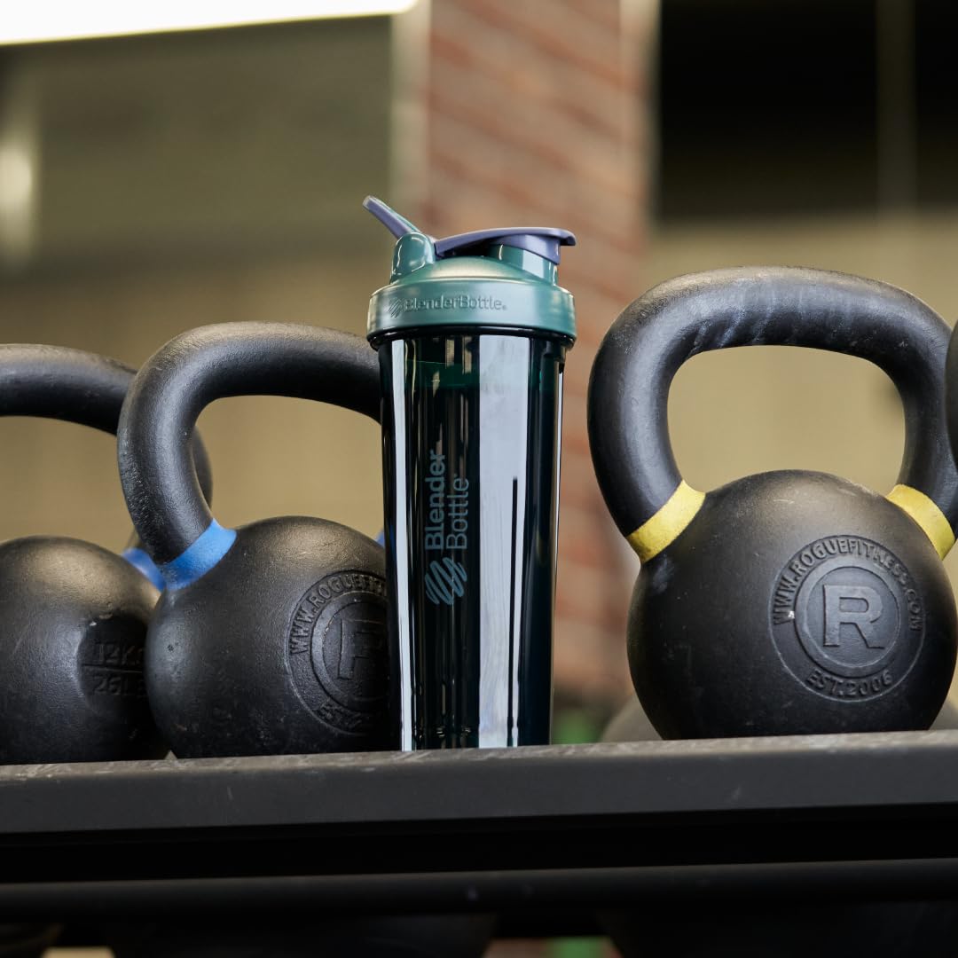 BlenderBottle Shaker Bottle Pro Series Perfect for Protein Shakes and Pre Workout, 24-Ounce, Full-Color Green