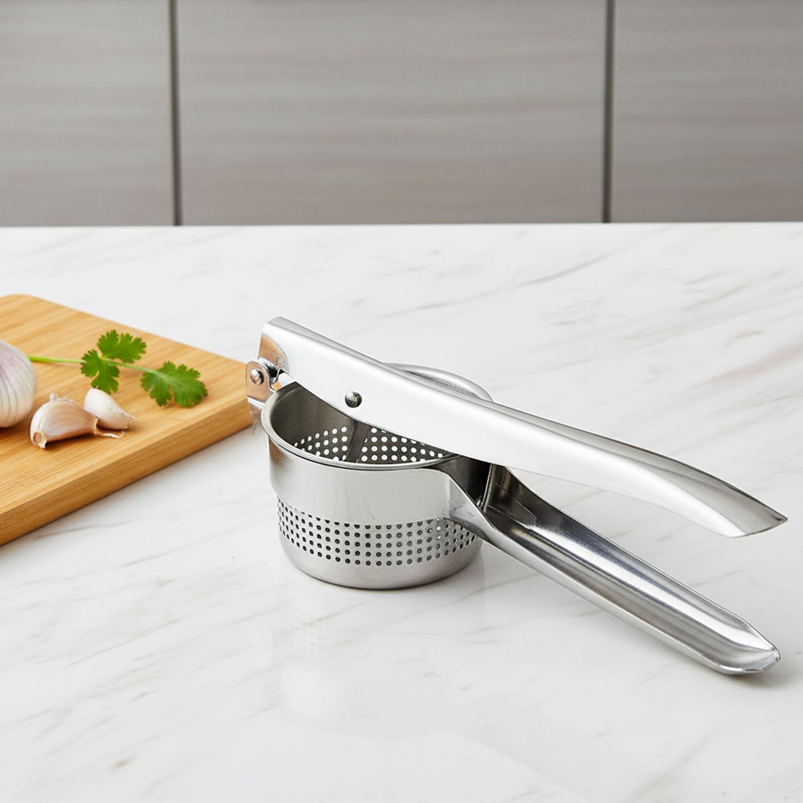 Potato Ricer Stainless Steel, Kitchen Tool Stainless Steel Manual Press Crusher for Smooth Ricer for Potatoes and Fresh Juice Preparation at Home