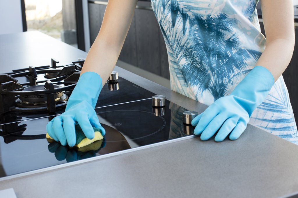 Vileda 1500467 Comfort & Care Rubber Gloves – Perfect Protection and Comfortable for Your Hands