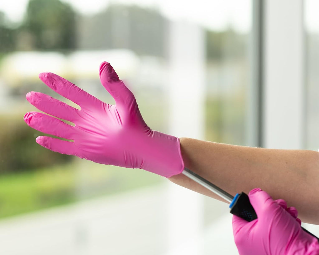 FRAMAR Pink Nitrile Gloves Medium - Disposable Gloves Medium, Cleaning Gloves, Kitchen Gloves, Latex Free Gloves Disposable, Gants Nitrile, Gants Jetables
