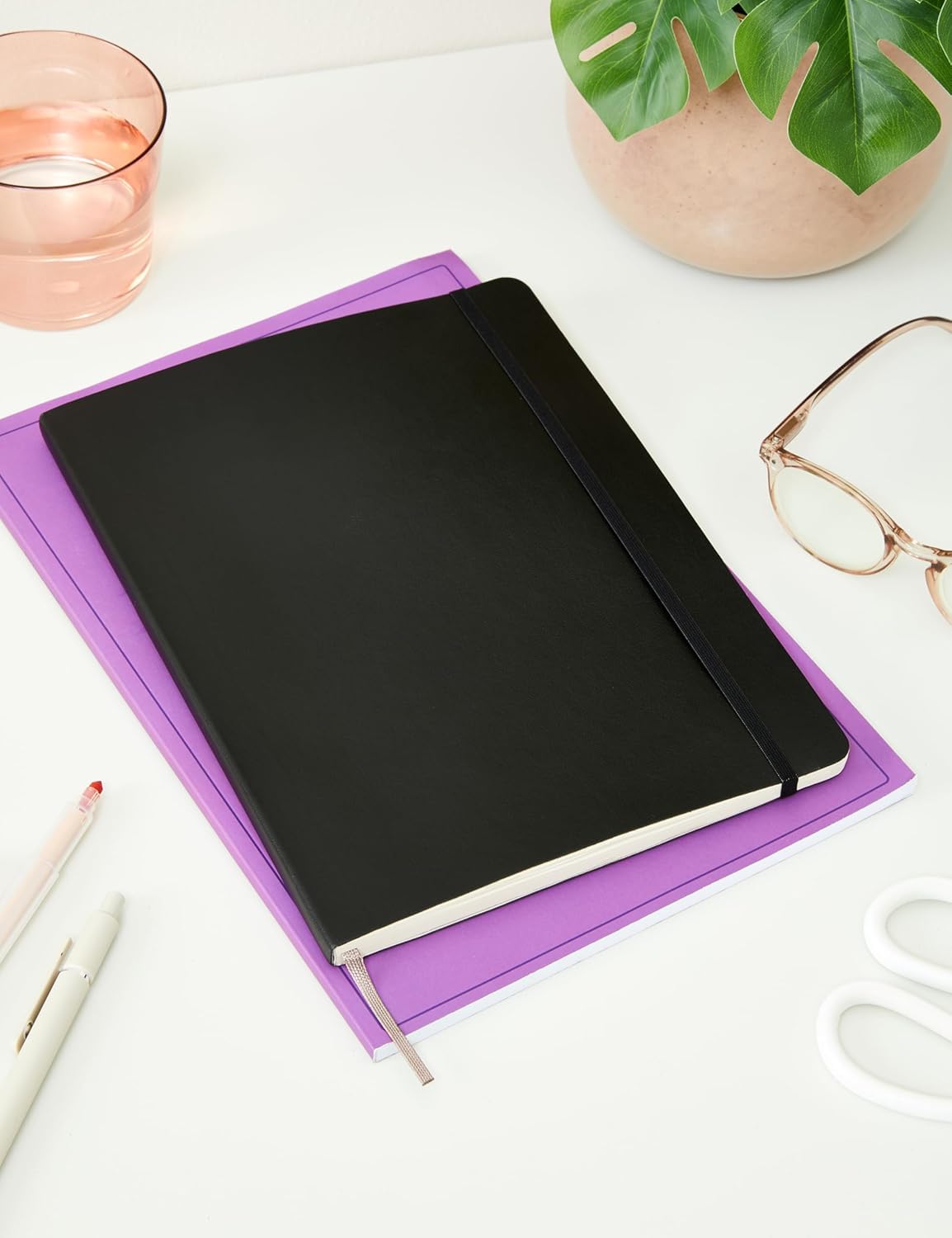 Moleskine Classic Notebook, Extra Large, Dotted, Black, Soft Cover (7.5 x 10)
