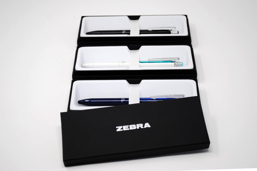 Zebra Pen SARASA Grand Retractable Gel Pen Gift Set, White/Black/Navy Brass Barrel, .7mm Medium Point, Rapid Dry Black Ink, Ideal for the Left Handed, Elimates Smudging and Smearing in Seconds (45373)