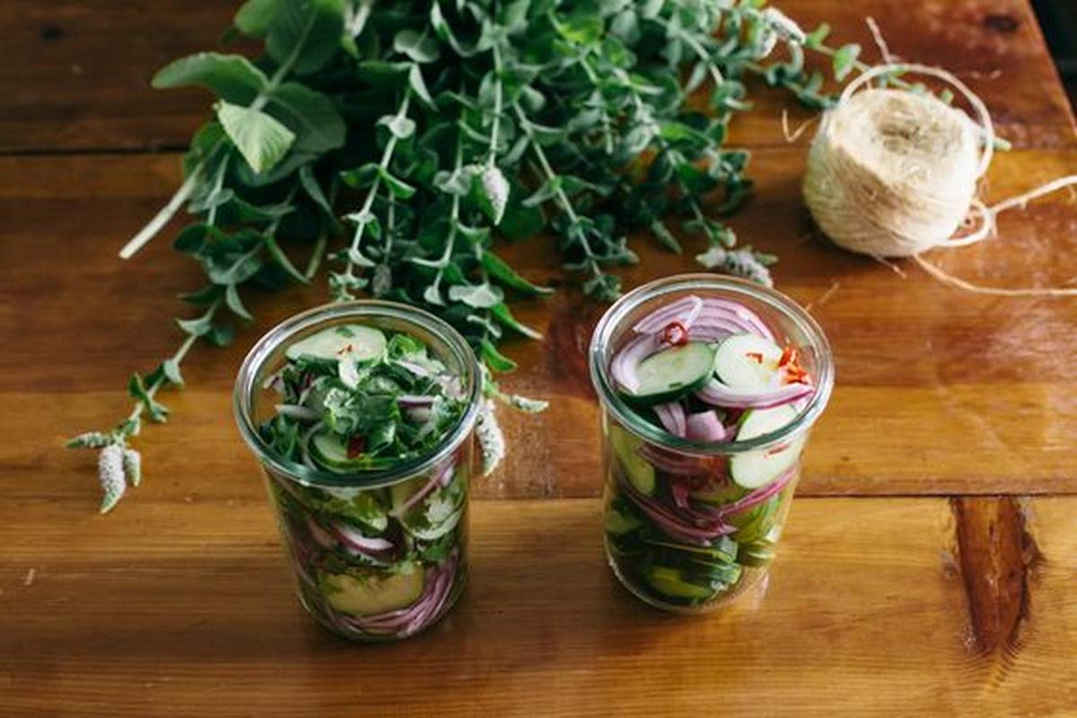 Weck Canning Jars 743 - Transparent Glass Eco-Friendly Canning Jars - Airtight Seal - 3/4 Liter Tall Jars (2 Pack)