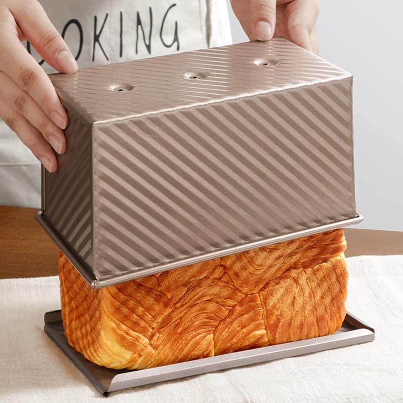 Spmarkt Pullman Loaf Pan with Lid, Aluminized Steel 1 Lb Nonstick Sandwich Bread Pan for Homemade Bread, 8.4x4.8 Inch Professional Rectangular Loaf Pan with Dough Scraper and Cutter