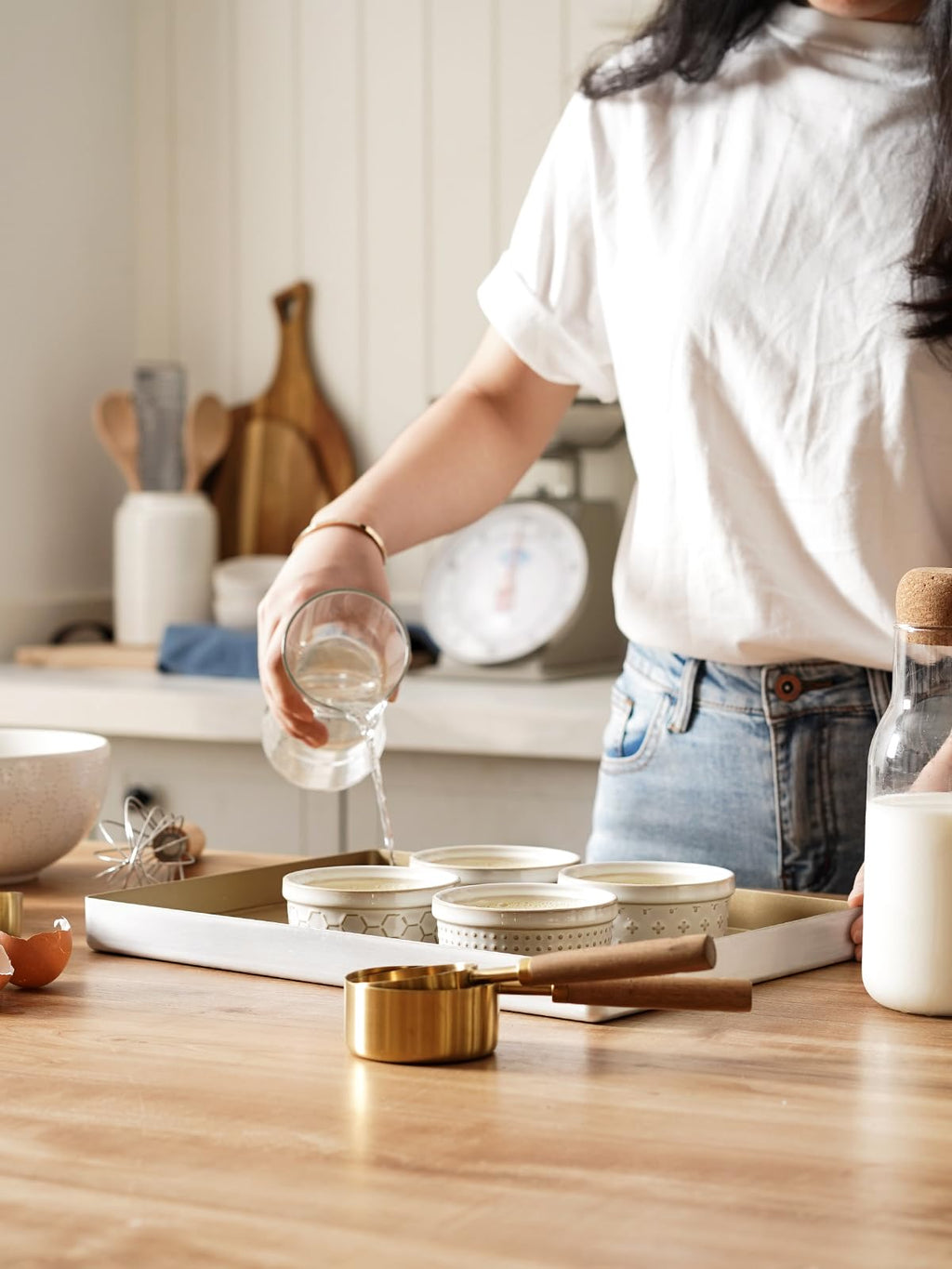 LE TAUCI Ramekins 4 oz, Ramiken for Creme Brulee, Lava Cake,Pudding, Souffle, Small Sauce Bowl,Ceramic Baking Dishes- 3.8 inch, Set of 4, Arctic White