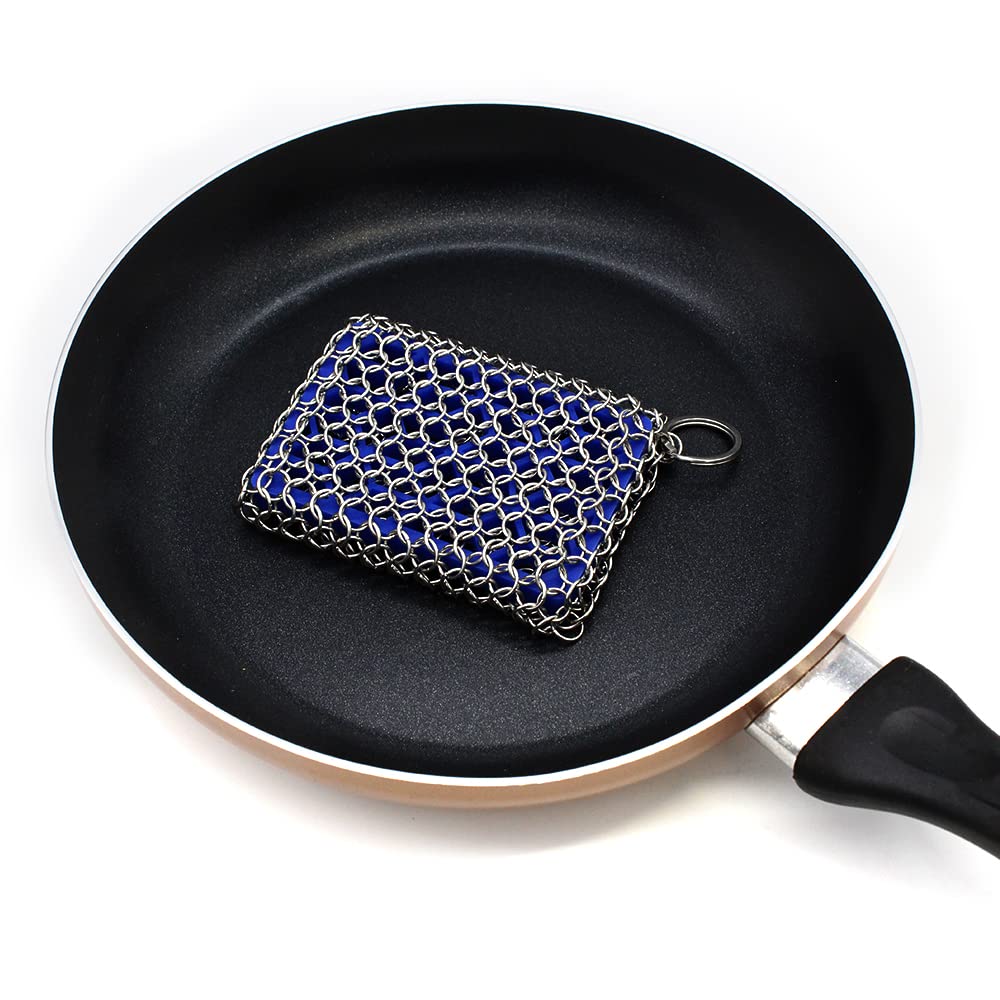 2 Pack Cast Iron Scrubber 316 Stainless Steel with Silicone Insert Durable Flexible Chain Cleaner Cleaner for All Types of Griddles Pots Skillet Grills Kitchen Cookware BBQ Tools & Ovens (Blue*2)
