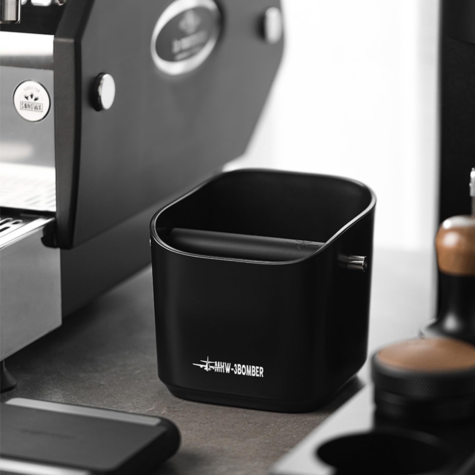 MHW-3BOMBER Espresso Knock Box, 1.2L(15 Cups) Coffee Knock Box with Removable Knock Bar and Anti-slip Pads for Espresso Puck, Coffee Ground, Durable Espresso Accessories, Black GB5967B