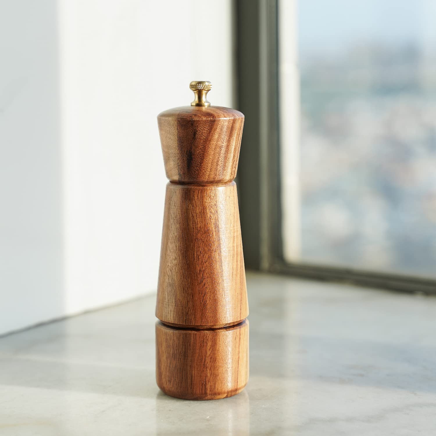 DeroTeno Pepper Grinder, Pepper Mill with Adjustable Stainless Steel, Acacia Wood, 16.5 cm / 6 inch Height, Bottom Dia: 5 cm, Upper Dia: 4.5 cm (Tray is NOT Included)