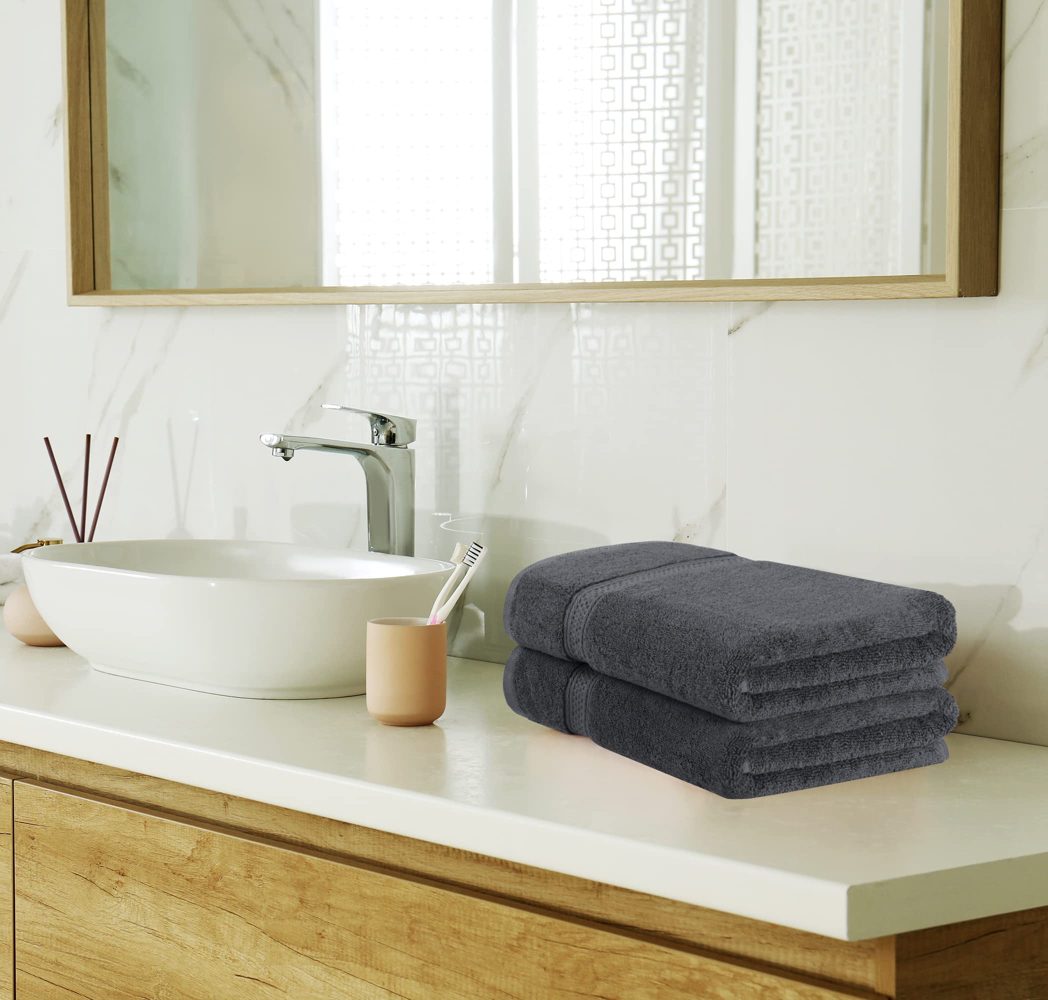 Utopia Towels 8 Piece Premium Towel Set, 2 Bath, 2 Hand, and 4 Wash Cloths, 600 GSM 100% Ring Spun Cotton Highly Absorbent Towels for Bathroom, Gym, Hotel, and Spa, Grey