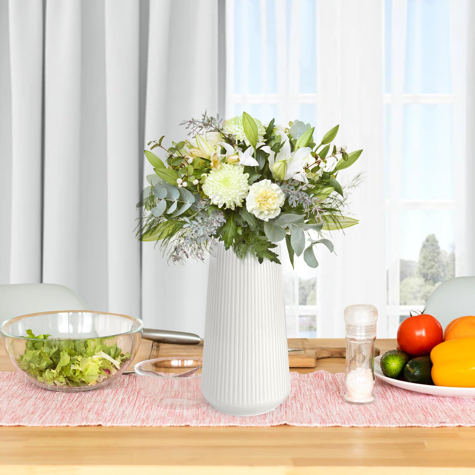 White Ceramic Vase, GUKJOB Flower Vase Ceramic Vase for Flowers, Decorative White Vase for Pampas Grass, Small Vase for Home Living Room Dining Table Farmhouse Office Decor (White)