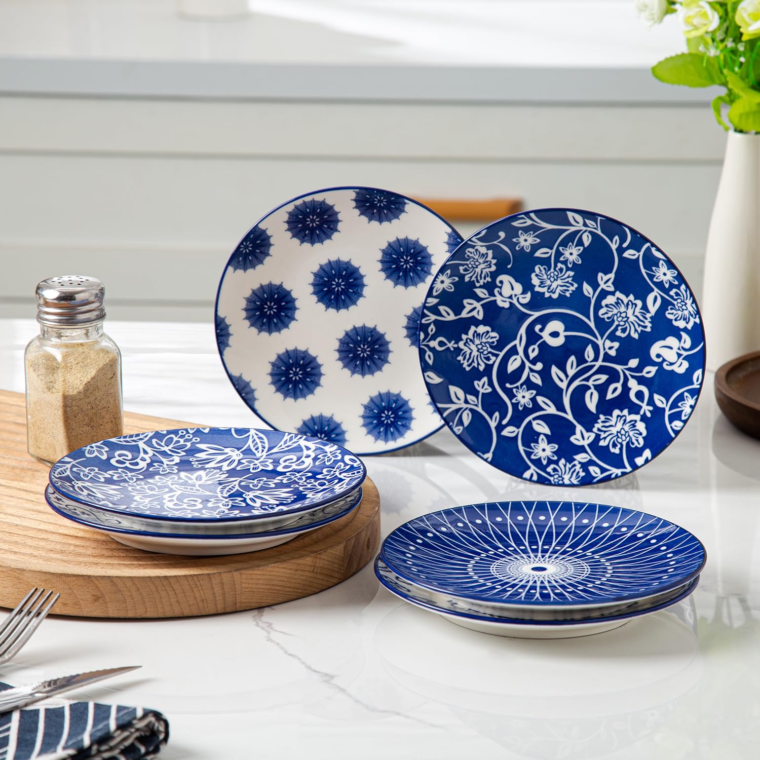Cerkik Ceramic Dessert Plates Set - 6 Inch Mini Appetizer Plates for Kitchen - Small Salad Plate for Cake Snacks Side Dish, Microwave Dishwasher Safe, Gift, Vintage Blue