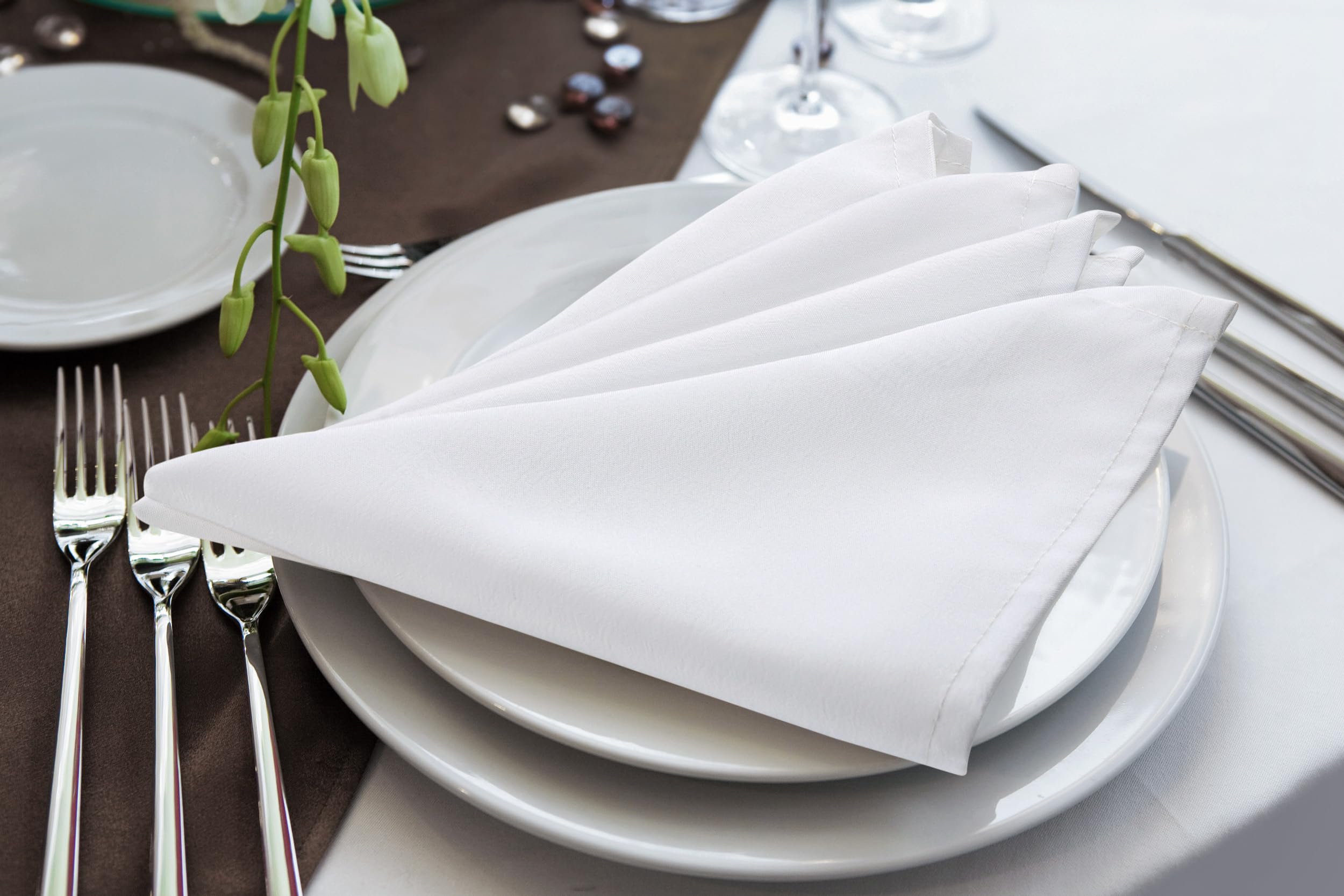 Utopia Home [24 Pack, White] Cloth Napkins 20x20 Inches, 100% Polyester Hemmed Edges, Washable and Reusable Ideal for Parties, Weddings and Dinners