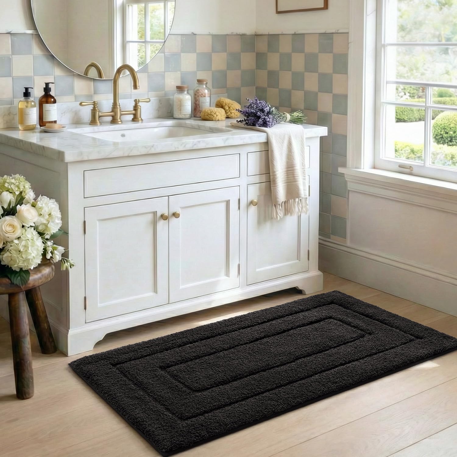DEXI Bath Mat Non Slip, 16x24 Absorbent Microfiber Soft Bathroom Rug, Machine Washable Carpet for Shower Floor Bathmat Decor, Black