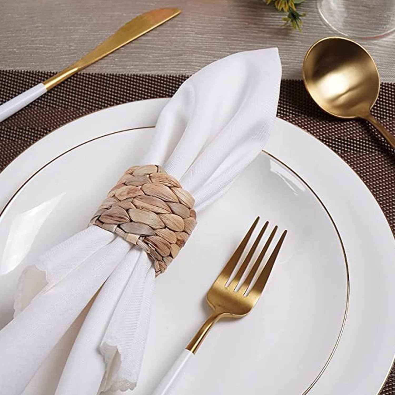 Auch 12 Pcs Woven Napkin Rings, Brown, Round, Water Hyacinth, Farmhouse Napkin Rings for Party, Wedding, Dinner Table Decoration