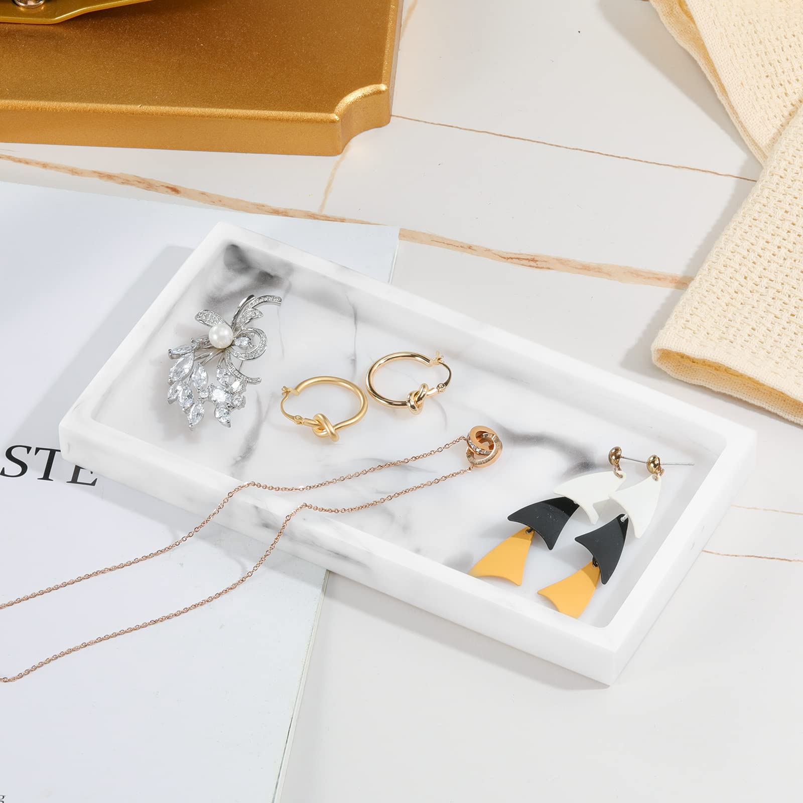 Luxspire Bathroom Vanity Tray, 8 x 4 inch Resin Dresser Jewelry Ring Dish Tank Storage Kitchen Sink Countertop Organizer Plate Holder for Perfume Soap Towel Bathroom Accessories, Mini, White Marble