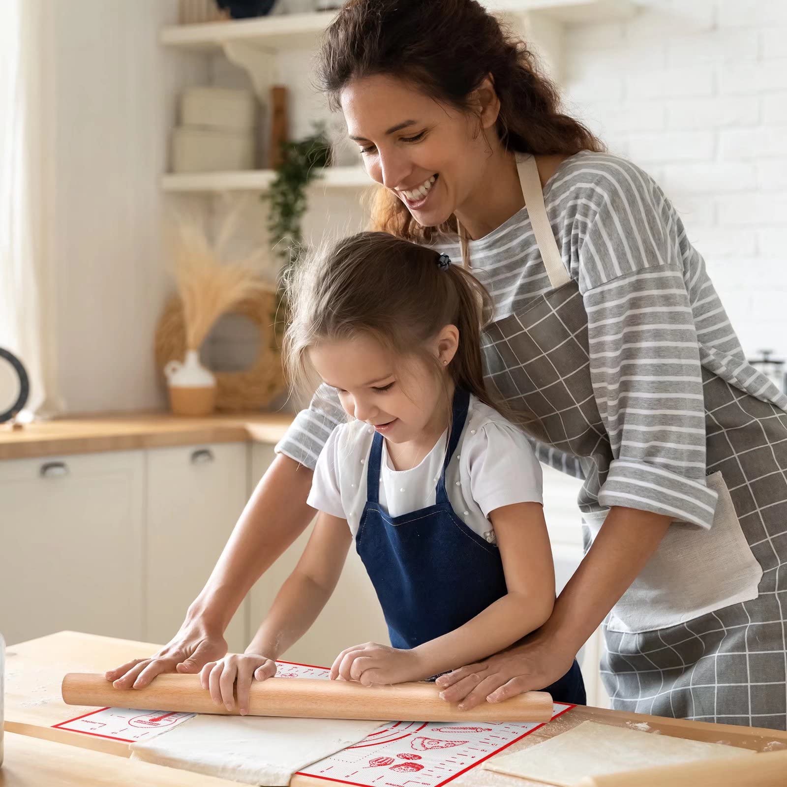 Silicone Baking Mat, Pastry Mat for Rolling Dough Non Slip Extra Large, 20" x 28", Red, Fondant Mat