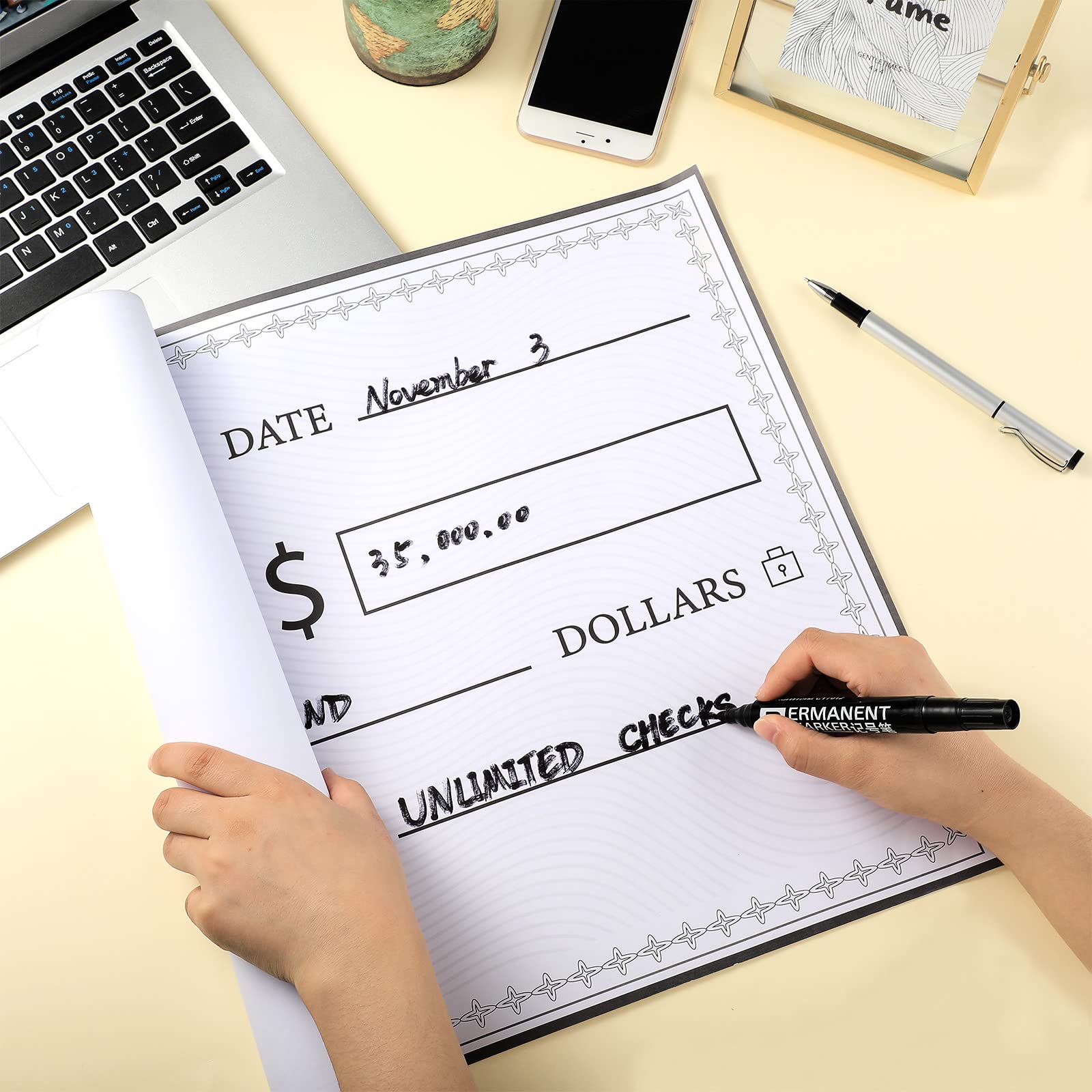 Eersida 6 Pcs Giant Checks 30'' x 16'' Large Blank Fake Big Checks for Presentations Reusable Funny Oversized for School Graduation Donation Awards Fundraisers Charity Business