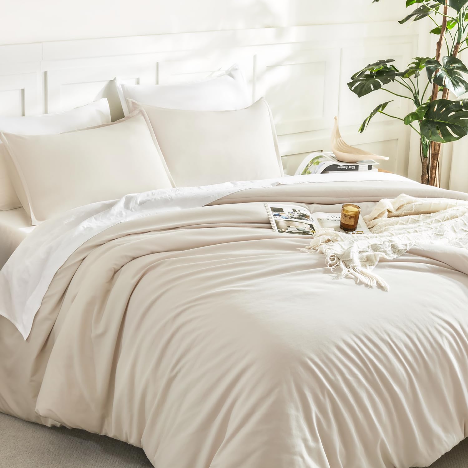 Litanika Queen Comforter Set Beige, 3 Pieces Lightweight Fluffy Solid Bedding Comforter Set, Down Alternative Comforter All Season Bed Set Gift Choice