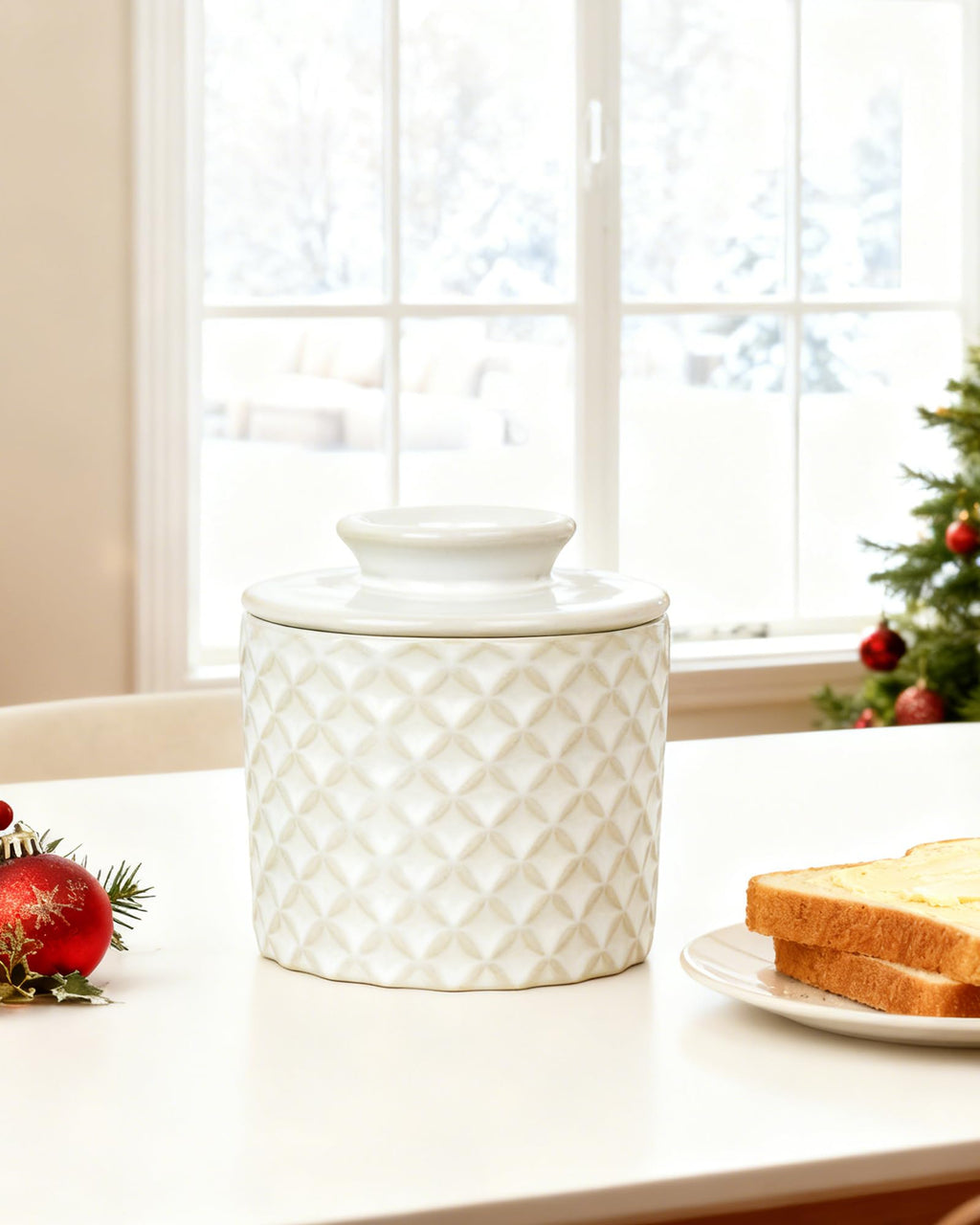 French Butter Crock, Ceramic Butter Dish with Lid, Water-Sealed Butter Keeper Keeps Butter Soft & Spreadable, Kiln Weave White, Housewarming Gift, 8 oz (250g)