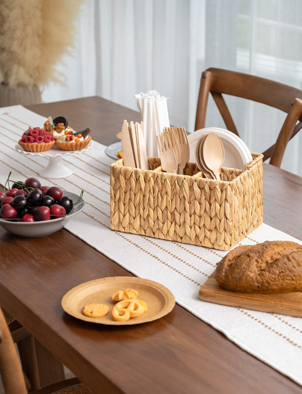 StorageWorks Wicker Flatware Organizer, Hand Woven Water Hyacinth Cutlery Holder for Countertop with Handle, 1 Pack
