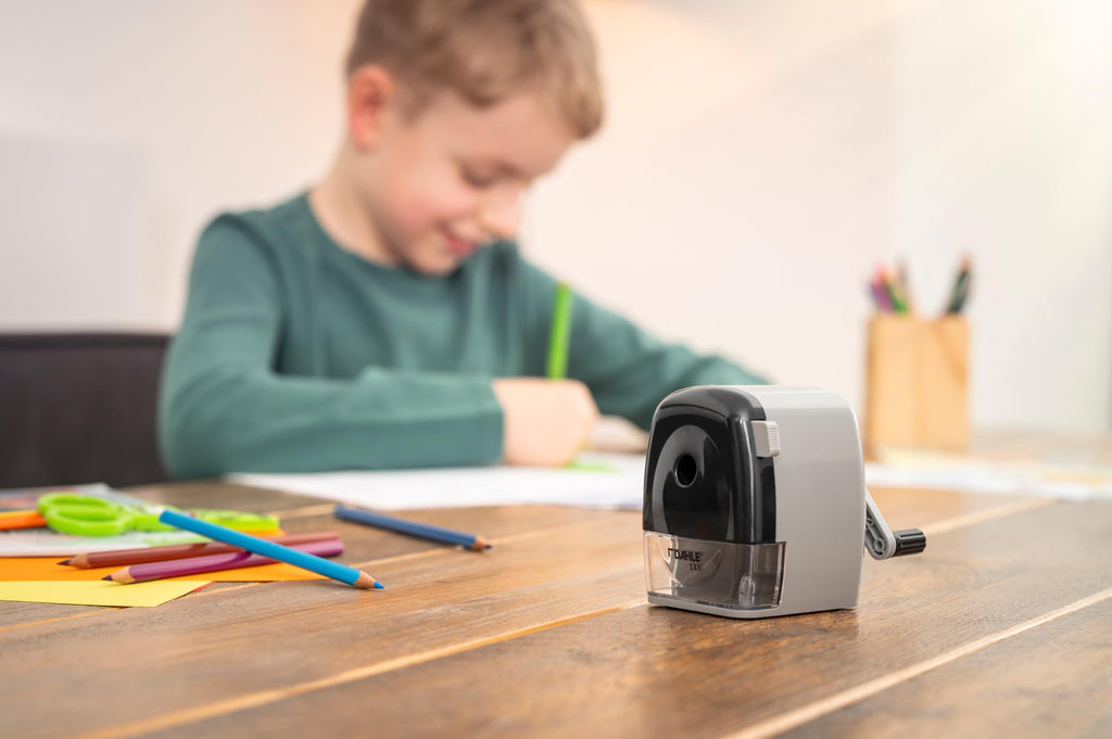 Dahle 133 Pencil Sharpener w/Automatic Cutting System, Adjustable Point, Accepts Graphite & Oversized Artist Pencils