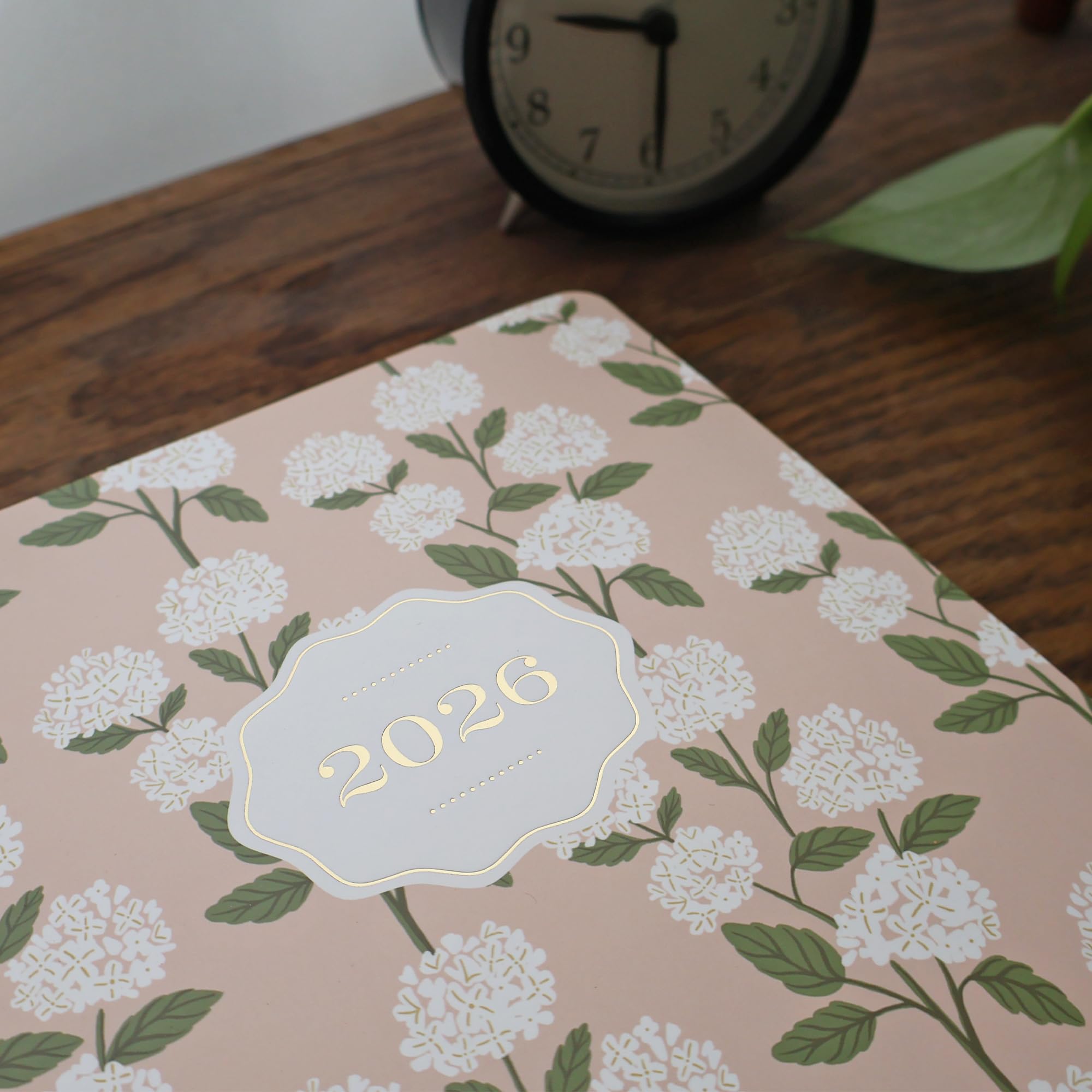 Fringe Studio 2026 Spiral Weekly Planner, Aug 2025 - Dec 2026, 17 Month, Paperback Cover, "HERITAGE HYDRANGEA", 8"w x 10"h, 240 Pages (844PA052)