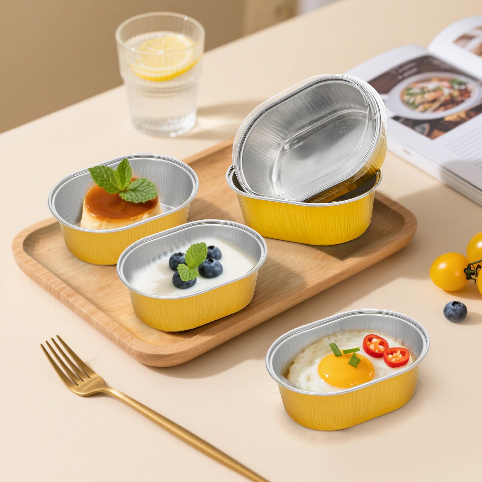 Dicunoy 100 Pack Mini Aluminum Baking Cups with Lids, 2 FL OZ Disposable Ramekins Muffin Liners Containers, Individual Pie Tin Cup for Dessert, Creme Brulee, Pudding, Cupcake