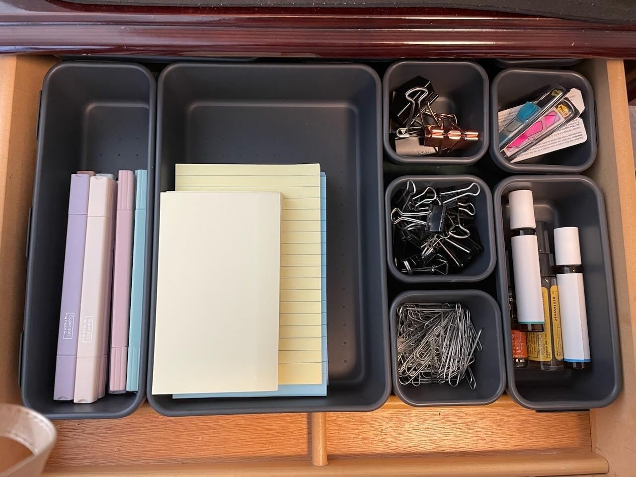 Gonice 13 PCS Drawer Organizer Tray, Interlocking Office Desk Drawer Storage, Plastic Organizer Bins for Office Supplies and Tools