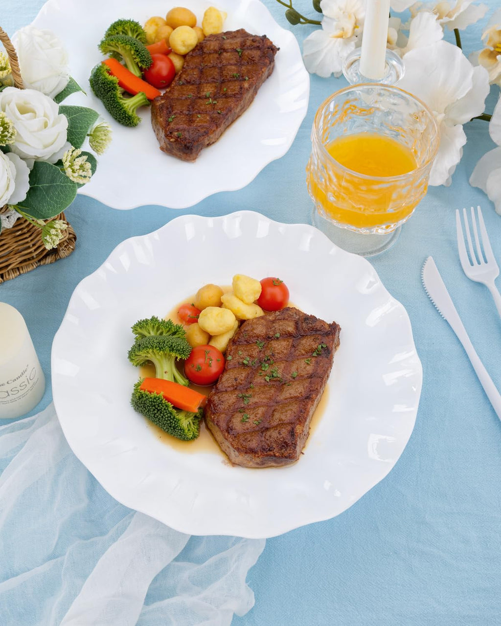 LIYH White Plastic Plates, 20 Pieces, Reusable, Unbreakable, Scalloped, Microwave & Dishwasher Safe 10 Inch