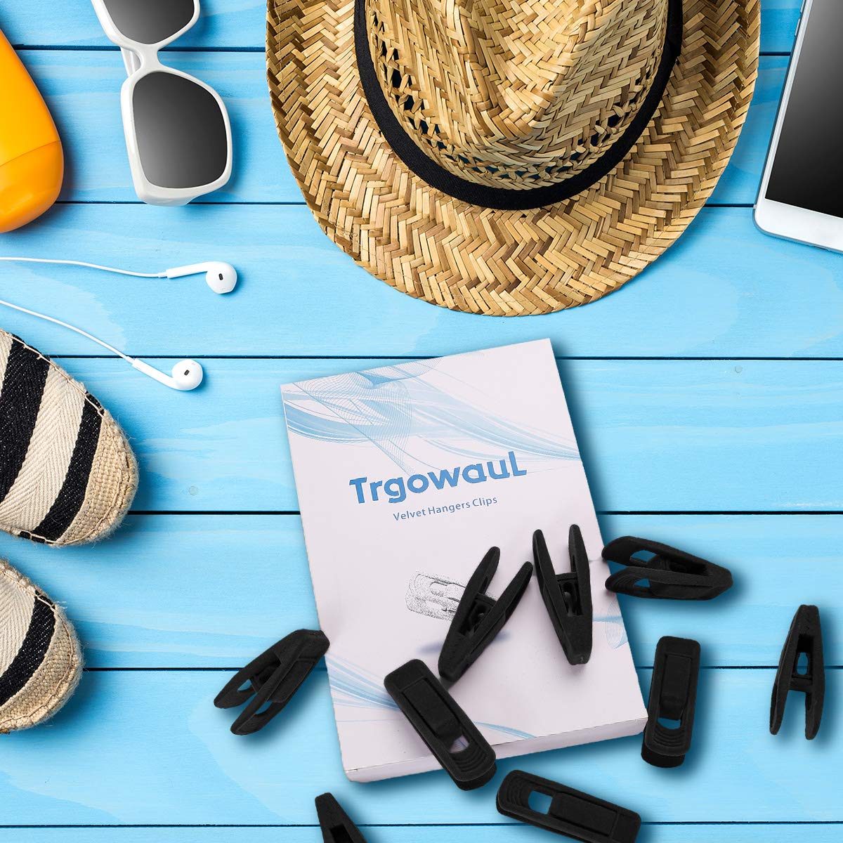 Trgowaul Velvet Hangers Clips, 20 Pack Black Pants Hangers Velvet Clips, Strong Finger Clips Perfect for Thin Velvet Hangers