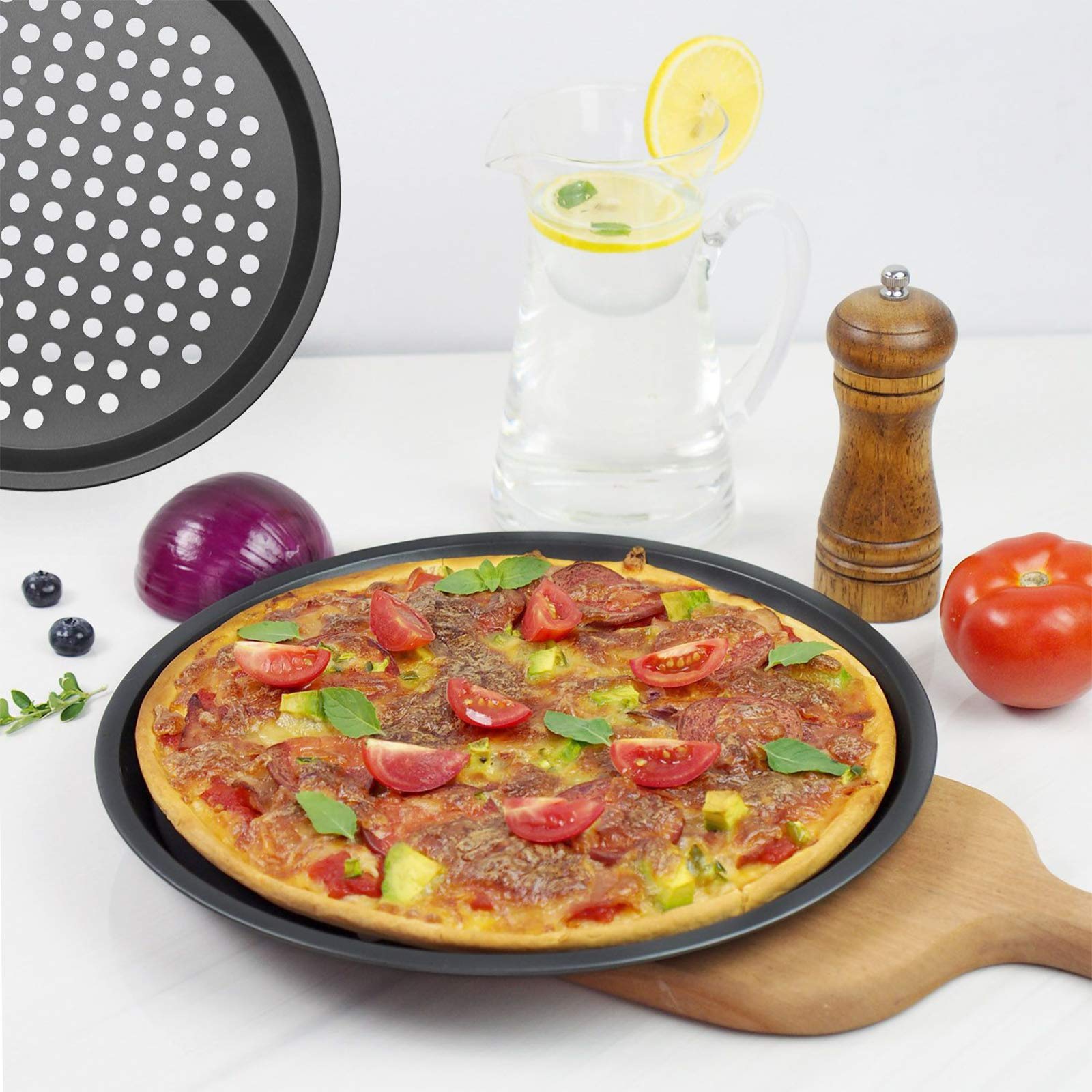 Bekith 3 Pack Pizza Crisper Trays with Holes, 12.5 inch Round Non-Stick Crisper Carbon Steel Perforated Tray for Home Kitchen, Black