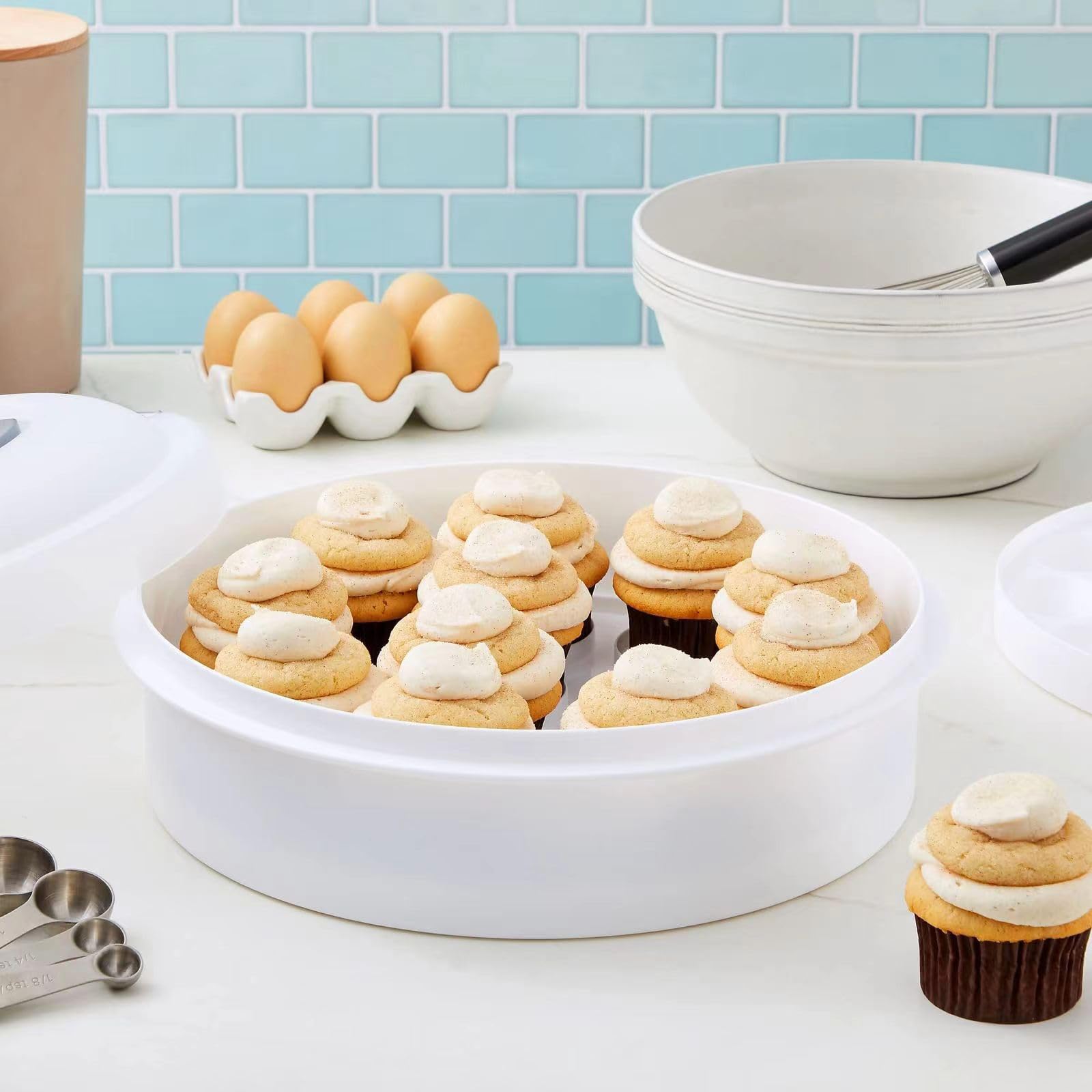 Xbopetda Round Cake Carrier 12 Inch Cupcake Holder Cake Stand with Lid and Handles 3-in-1 Cake Box Container BPA-Free Dessert Carrier for Cheesecake, Pie, Cupcakes Devil Eggs Cake (White, 12x4in)