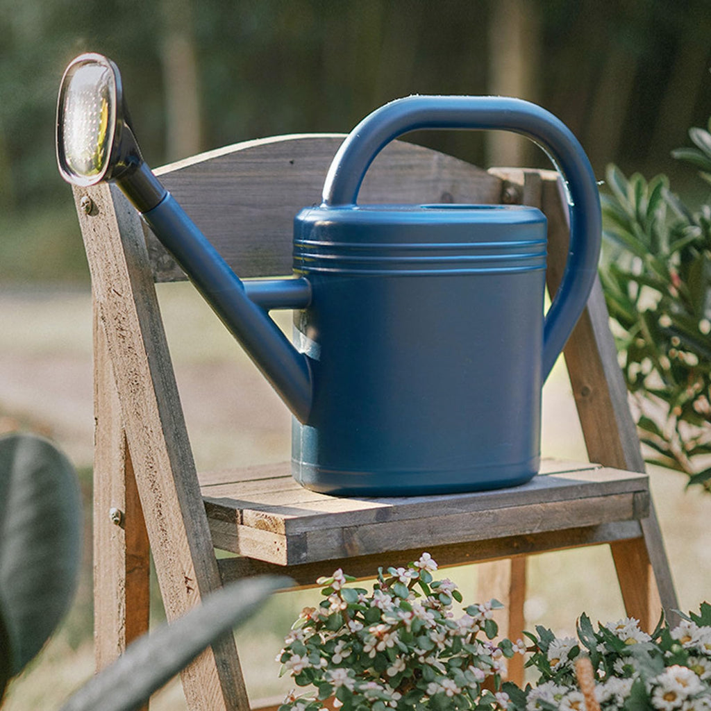 8L Watering Can, Lightweight Plastic Watering Can with Long Spout, Sprinkler, Household Watering Can, Large Capacity, Garden Plants, Water Jug Garden, Plants, Flowers