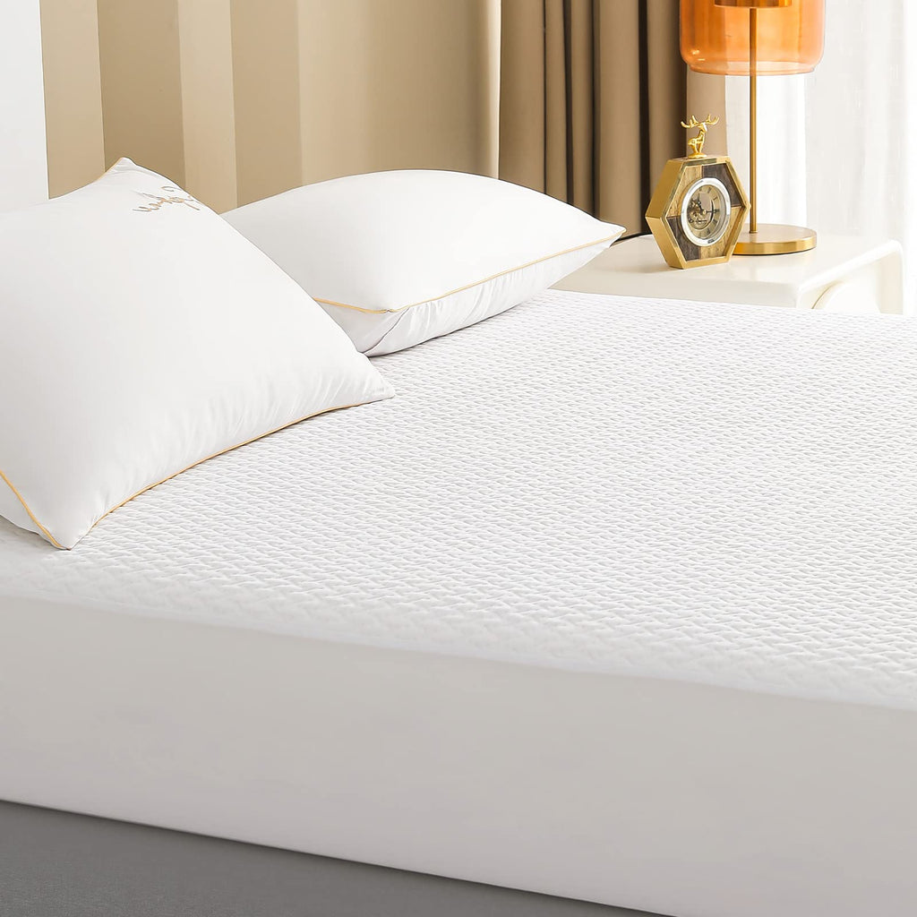 King Size Waterproof Mattress Protector, Breathable 3D Cooling Mattress Pad Fits 18" Deep Pocket, Noiseless Mattress Cover White