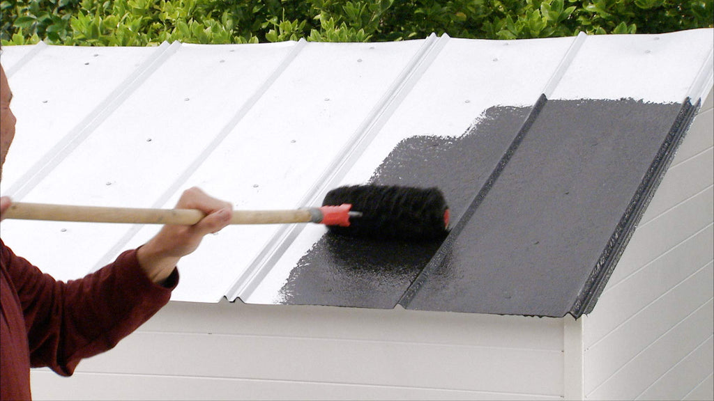 Flex Seal Liquid - Waterproof Rubber Seal, Patch Leaks, Repair Multi-Surface Indoor & Outdoor; Thick Coating Great for Roofs, Cracks, Gutters, Concrete, Basements, Foundations, Clear, 16 oz (473 mL)