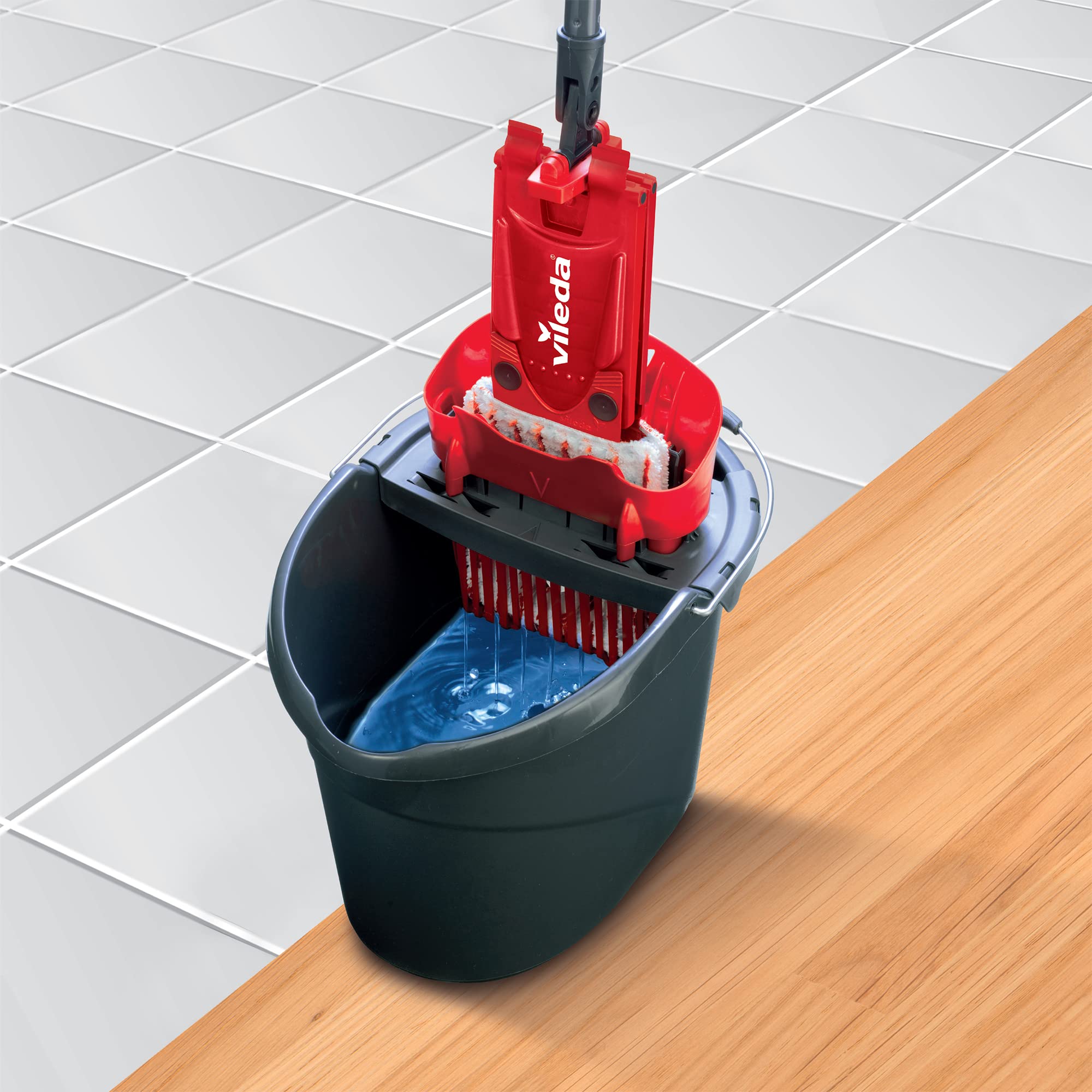 Vileda UltraMax Flat Mop with Multi-Piece Handle | Perfect Mop for Walls and Ceilings | Machine-Washable Mop Head