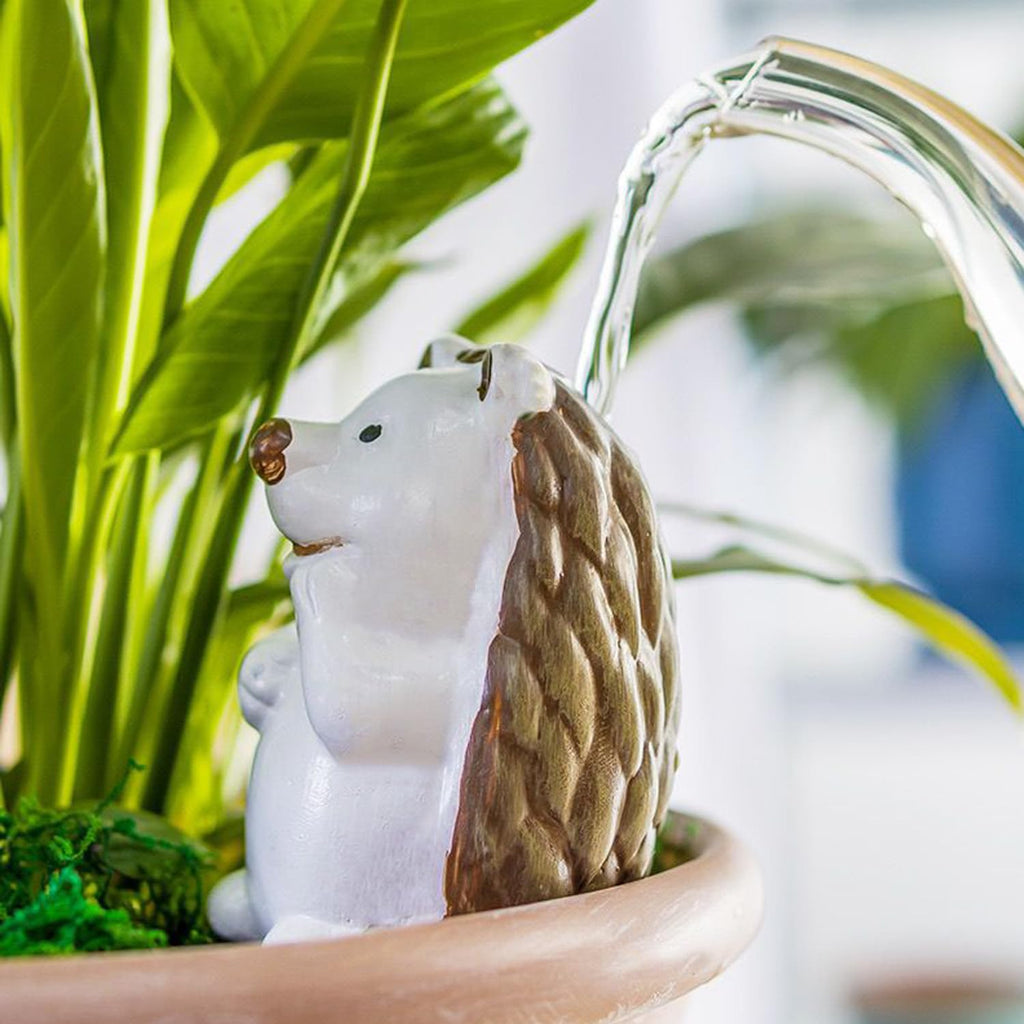 Shoyisenka 4 Pcs Plant Watering Bulbs Self Watering Spikes, Terracotta Watering Spikes Plant Watering Spikes, Plant Watering Stakes, Self Watering Globes for Indoor Outdoor Plants (Hedgehog)