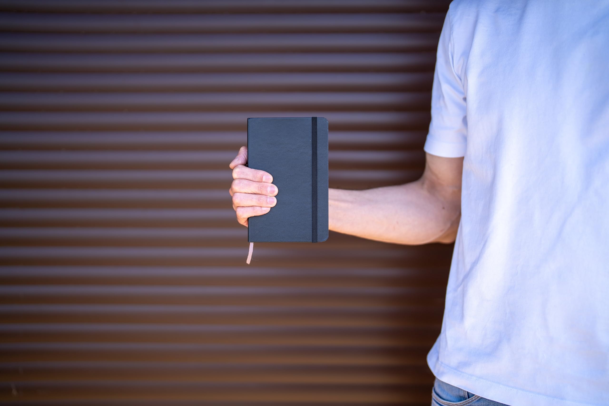 Moleskine Art Sketchbook, Medium, Black (4.5 x 7)