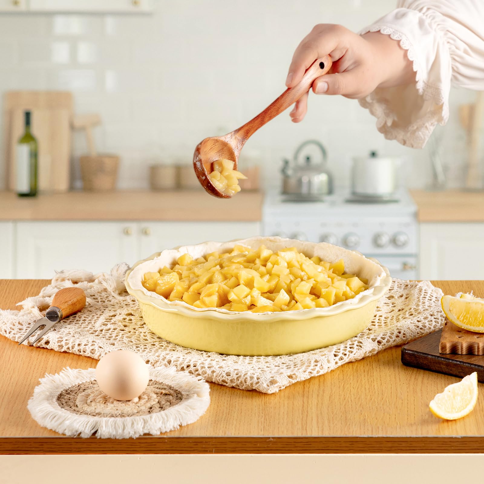 Avcylltty Ceramic Pie Pan for Baking 10 inch, Pie Dish for Quiche, Apple Pie, Pot Pies, Deep Dish Pie Plate with Ruffled Edges, Non-Stick Cake Pan, Microwave,Dishwasher,and Oven Safe, Butter Yellow