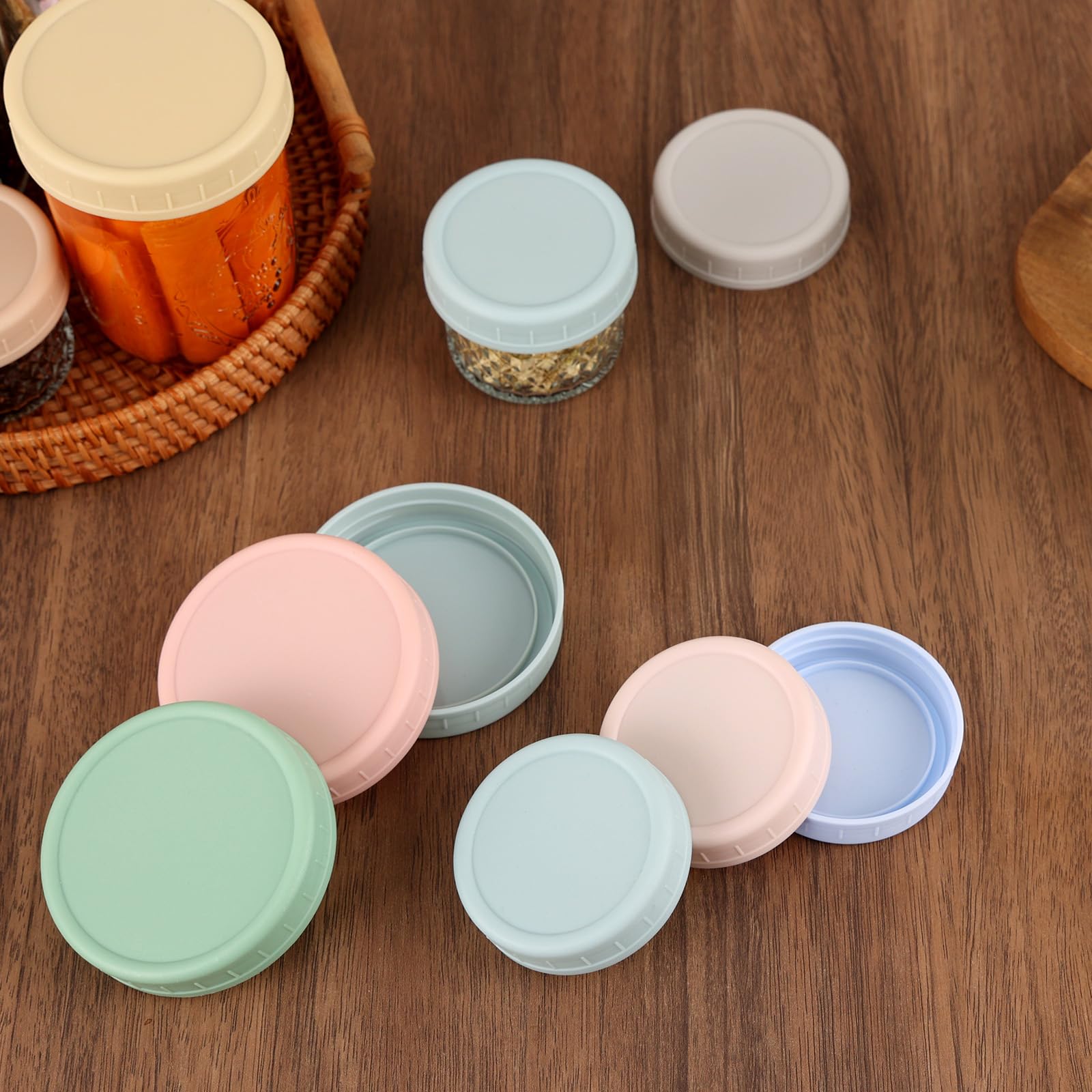 16PCS Plastic Mason Jar Lids 8 Wide Mouth&8 Regular Mouth for Ball, Kerr Jars and More, Colored Plastic Reusable Mason Jar Accessories for Canning Jars, Leak Proof Canning Lids with Silicone Rings