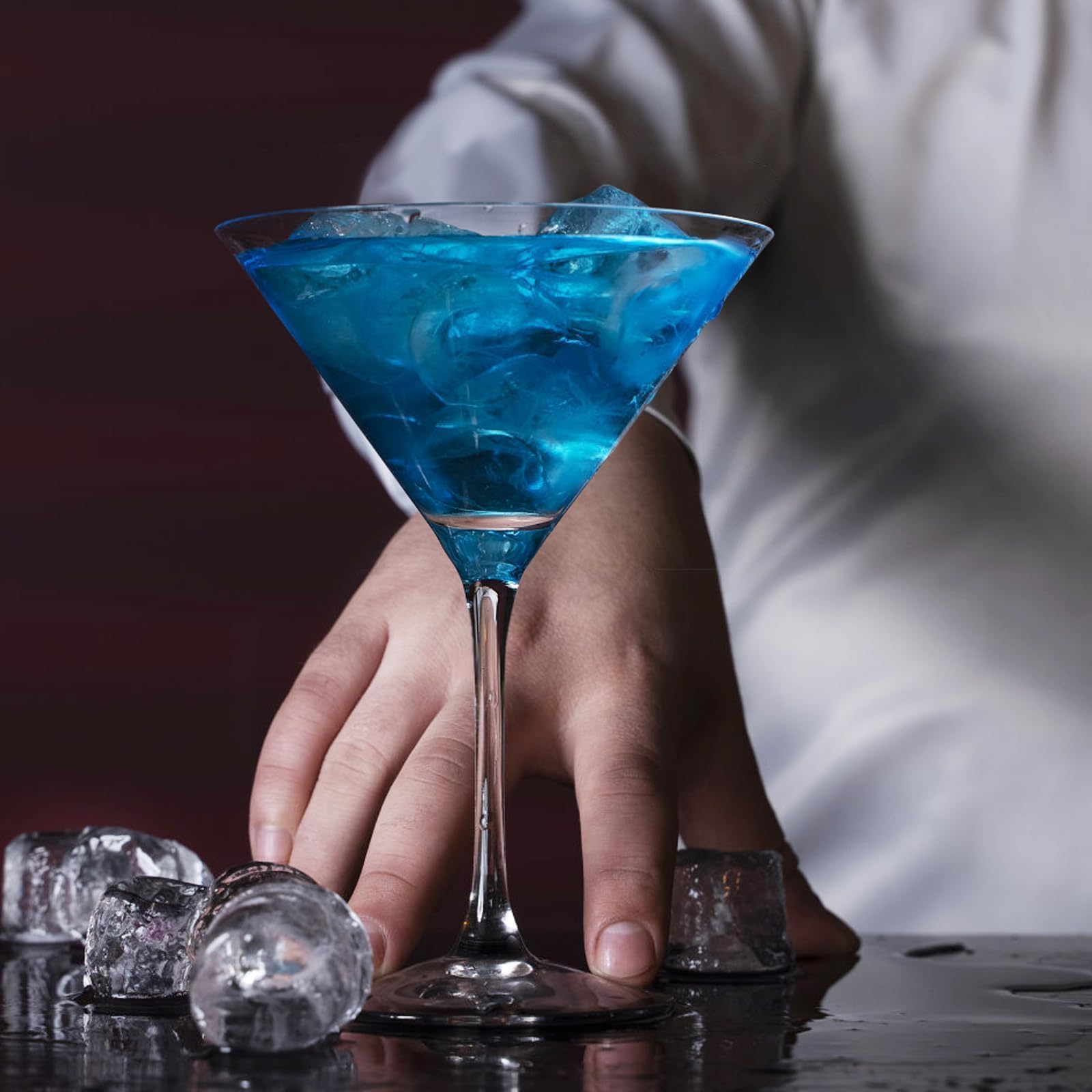 PARACITY Martini Glasses, Crystal Coupe Glasses, Hand Blown Premium Crystal Martini Glasses, Perfect for Cocktails, Martinis, Margaritas, Parties, Catering Boxes and Gifts(8 OZ/240ML) (4)