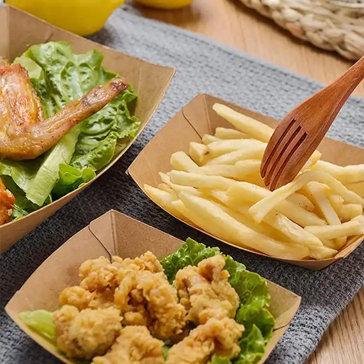 Paper Food Boats, 100 PCS Disposable Brown Kraft Snack Trays, Salad Dressing Plates, Greaseproof Souffle Cups French Fries Taco Holder Party Serving Bowls for Birthday Wedding Picnic BBQ Parties